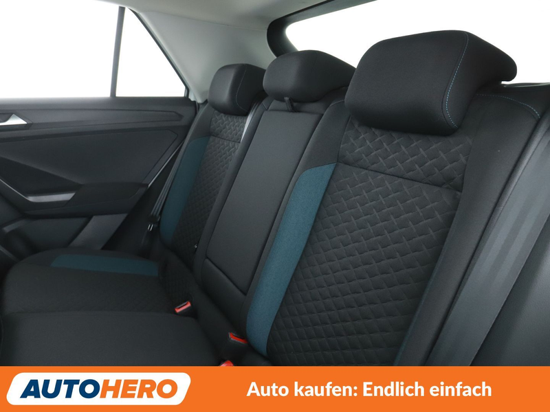Volkswagen T-Roc 1.5 TSI ACT IQ.DRIVE Aut. *NAVI*LED*ACC*PDC*SHZ* — photo 14