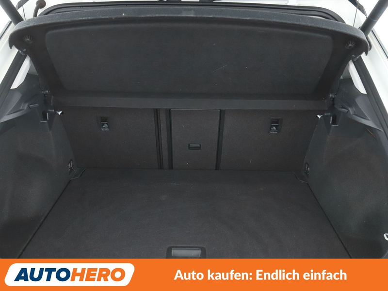 Volkswagen T-Roc 1.5 TSI ACT IQ.DRIVE Aut. *NAVI*LED*ACC*PDC*SHZ* — photo 17