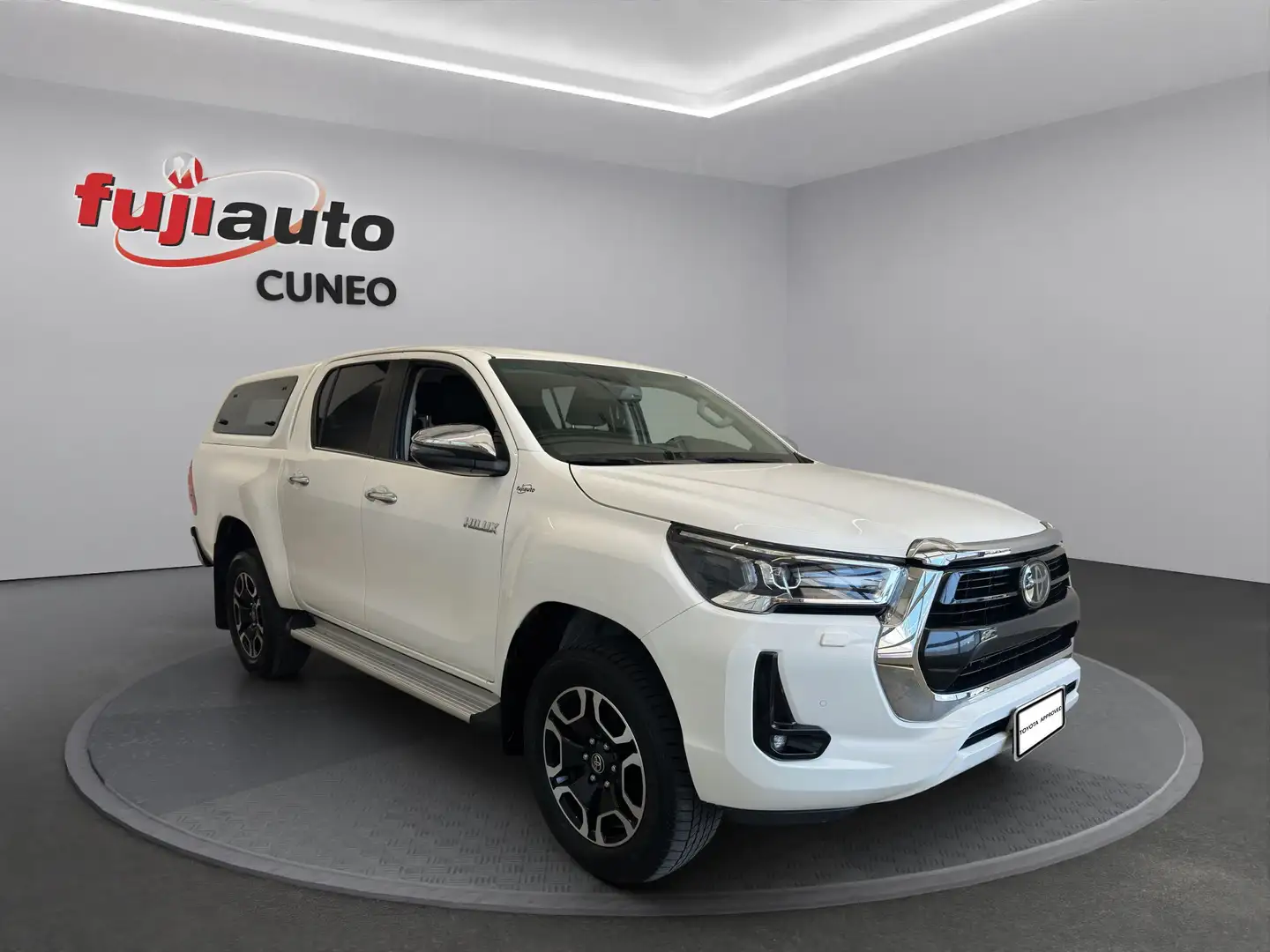 Toyota Hilux Hilux 2.4 d-4d C&C 4x2 Hilux my19 Wit - 2