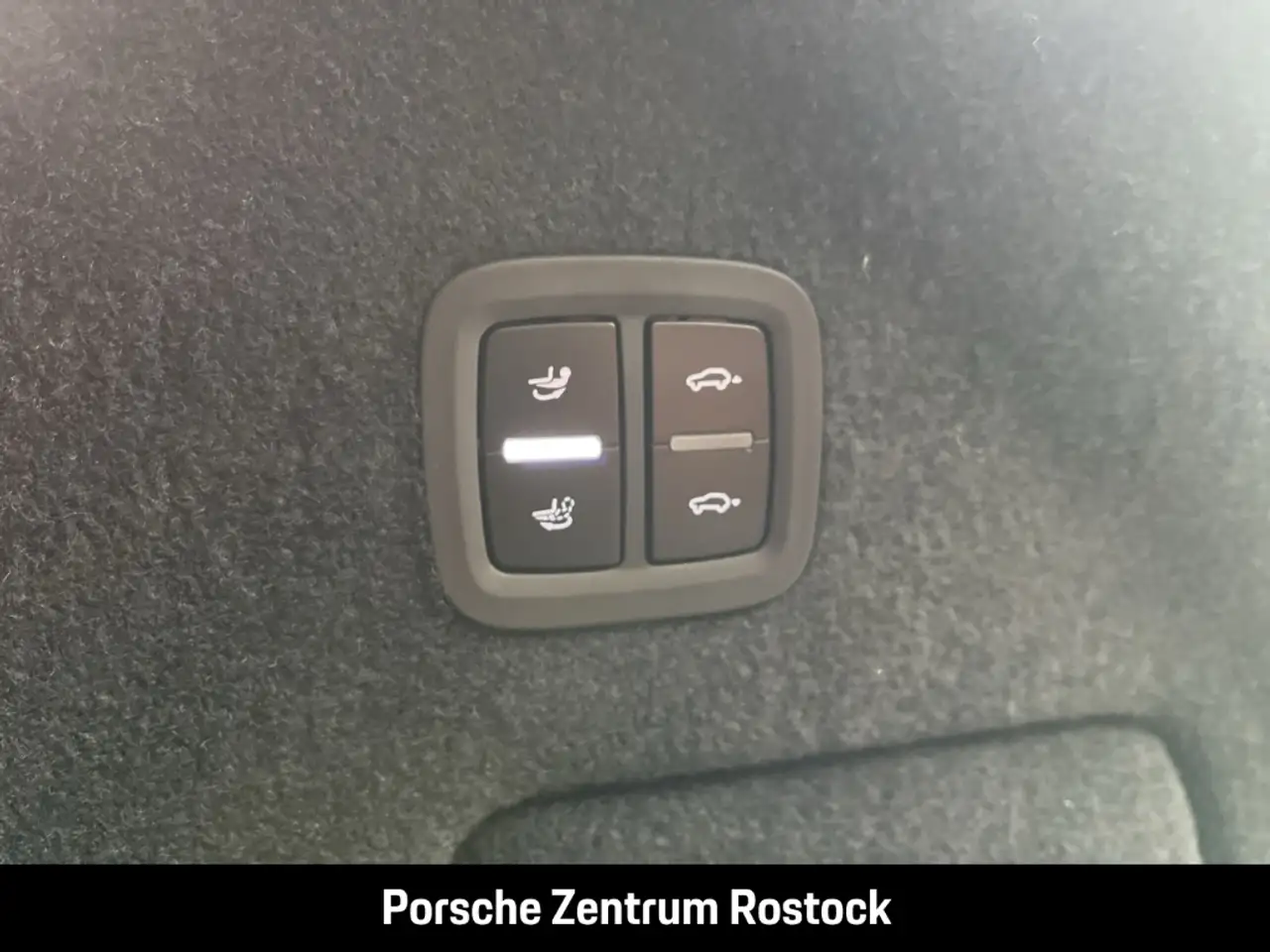 Porsche Cayenne Coupe Black Edition InnoDrive Head-Up 14
