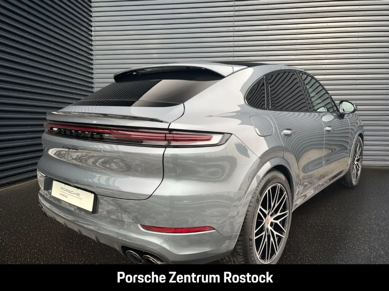 Porsche Cayenne Coupe Black Edition InnoDrive Head-Up 10