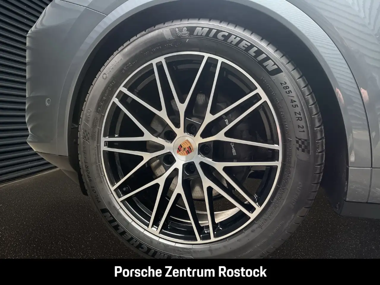Porsche Cayenne Coupe Black Edition InnoDrive Head-Up 6