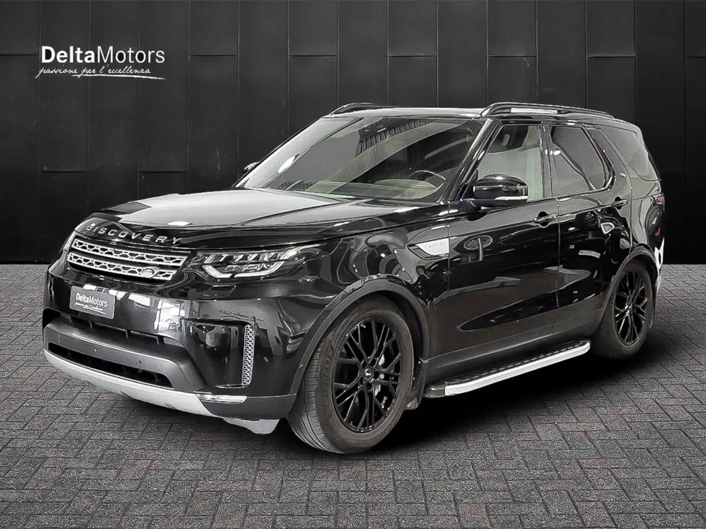 Land Rover Discovery 3.0 SDV6 HSE Luxury Nero - 1