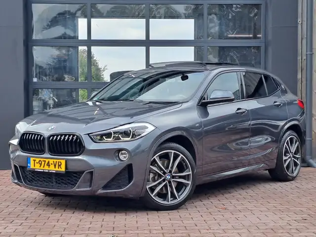 BMW X2 sDrive20i High Executive M Sport 192PK | Pano | Tr