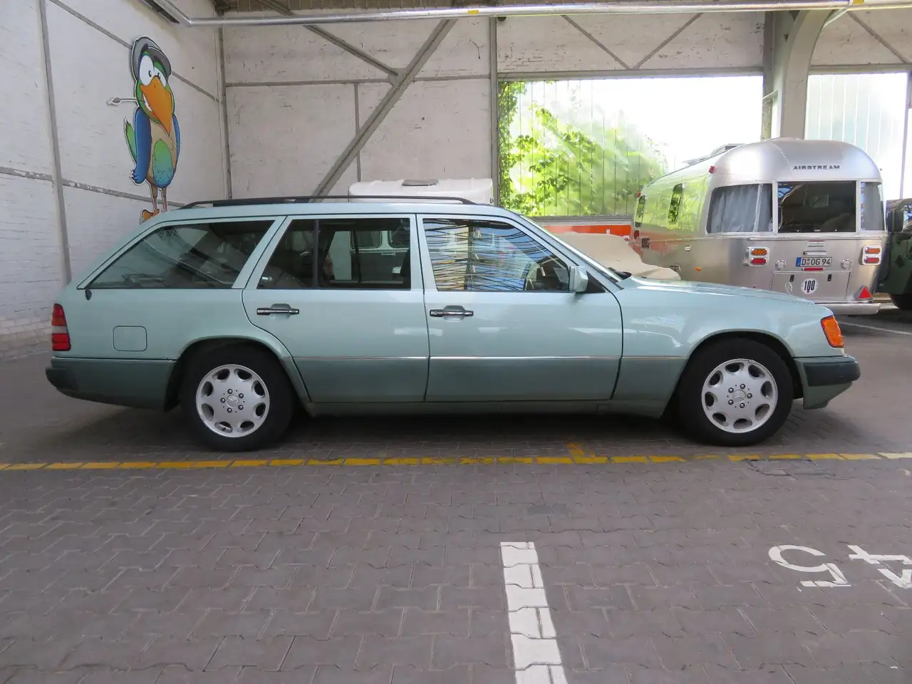 Mercedes-Benz E 300, foto 6