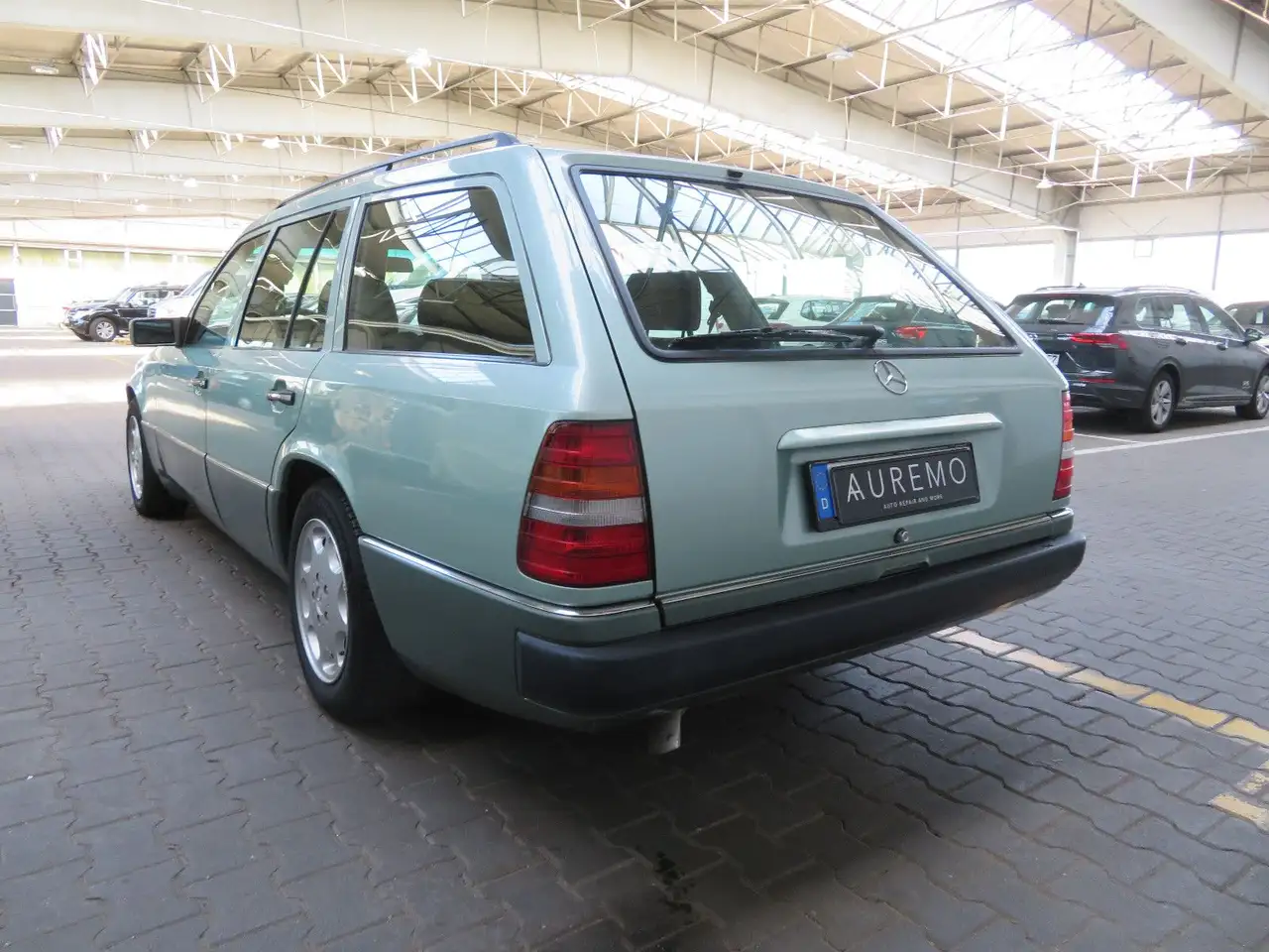 Mercedes-Benz E 300, foto 9