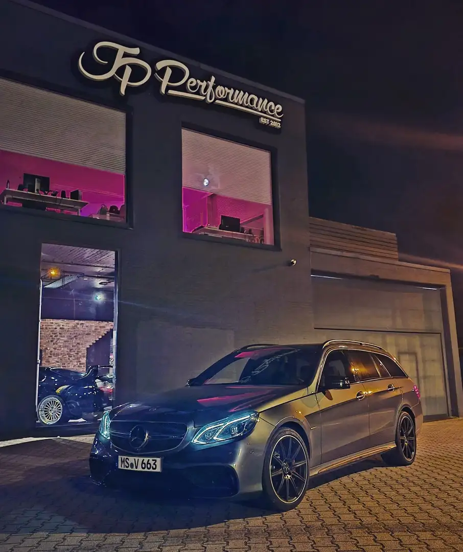 Mercedes-Benz E 63 AMG T S 4Matic Speedshift MCT - 1