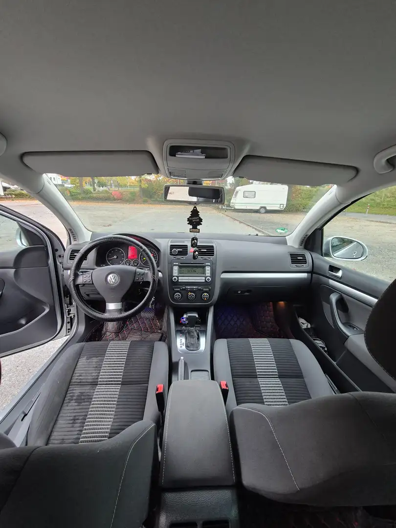 Volkswagen Golf Golf 1.4 TSI DSGUnited Stříbrná - 2