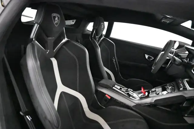 Lamborghini Huracan view 19