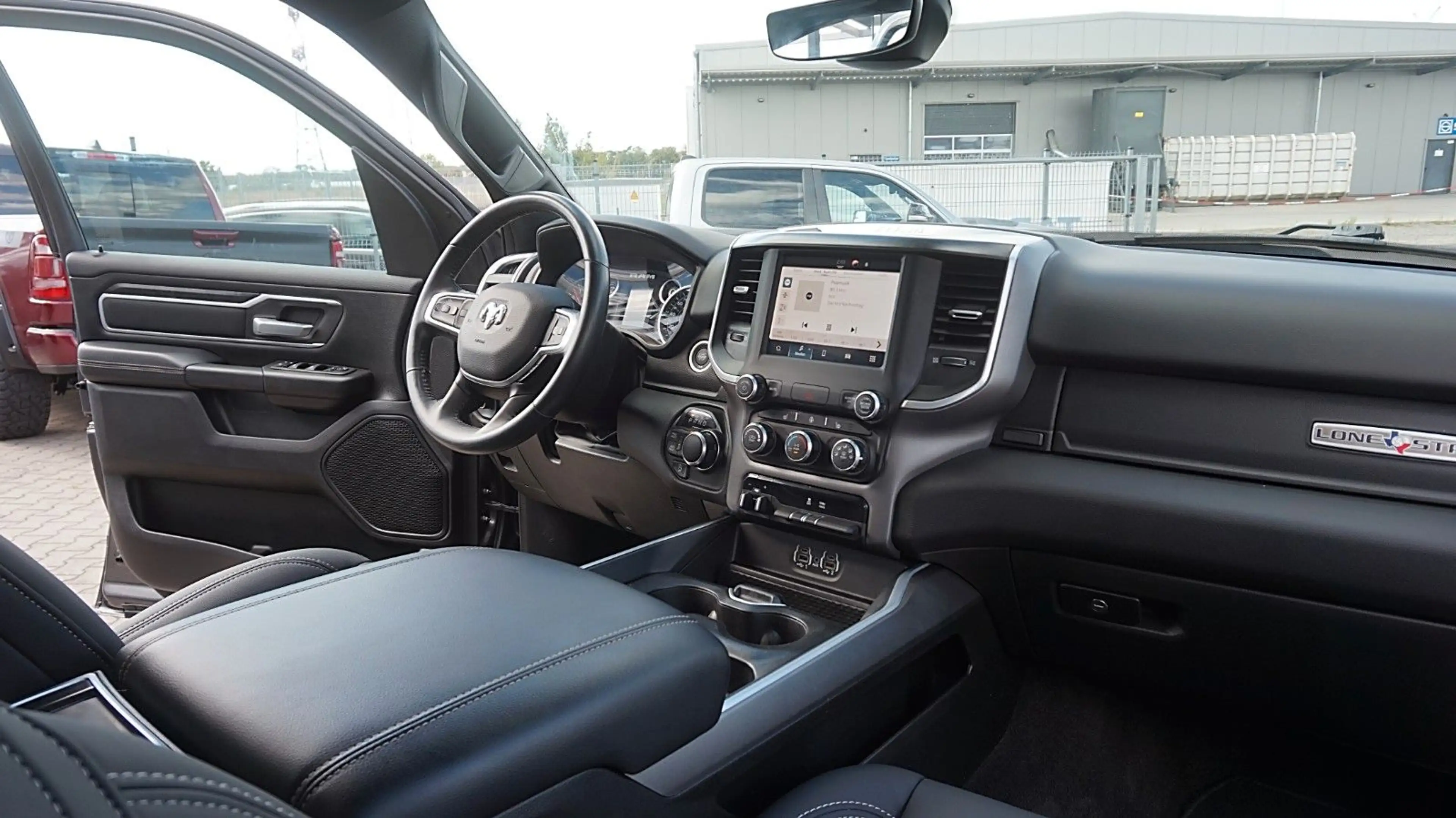 Dodge RAM 1500 HEMI 5.7l Crew-Cab*4x4*Navi*Alu20*AHK — photo 10