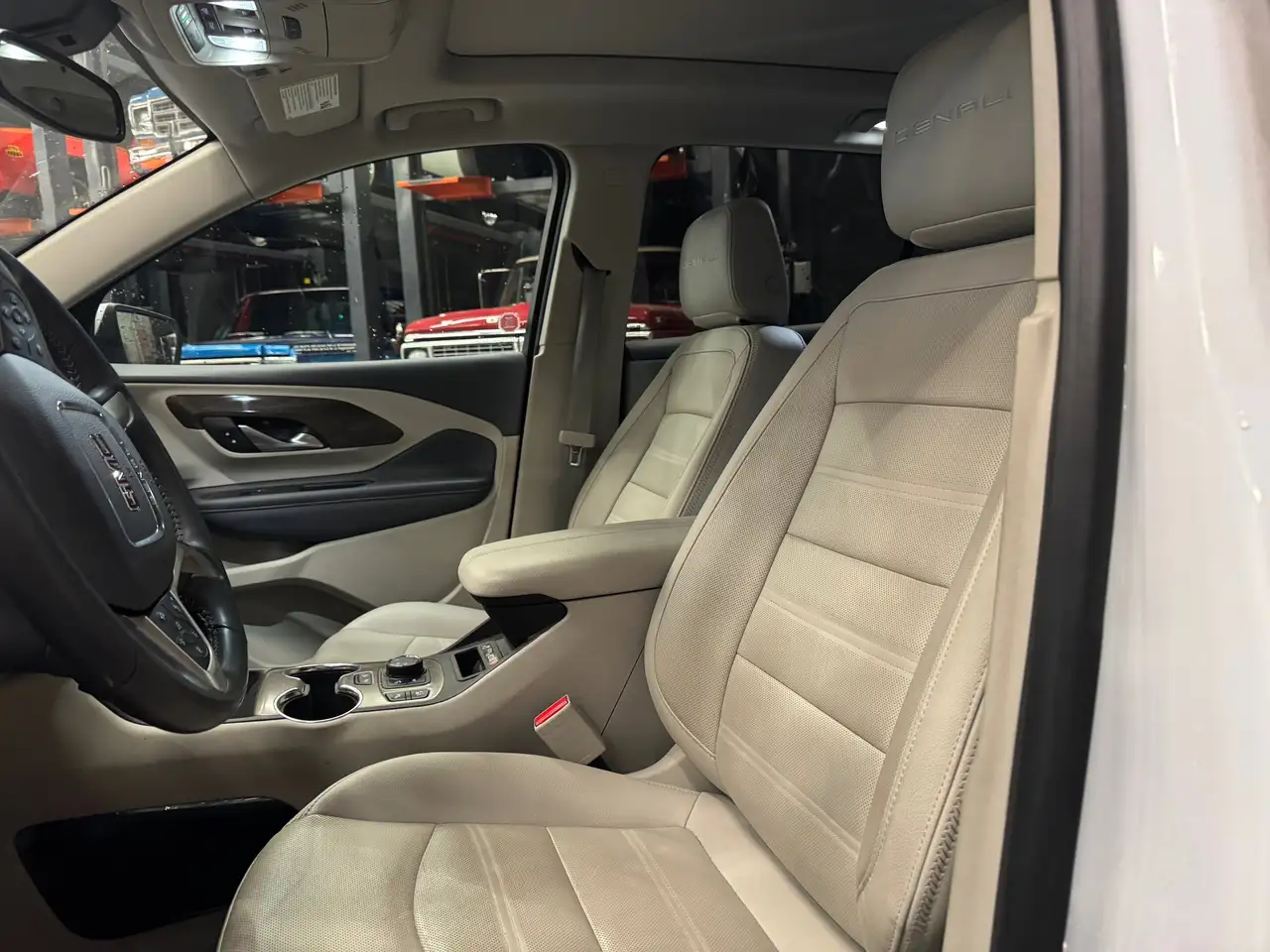 GMC Terrain снимка GMC Terrain
