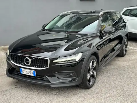 Usata VOLVO V60 Cross Country V60 Cross Country 2.0 D4 Business Pro Awd Auto Diesel