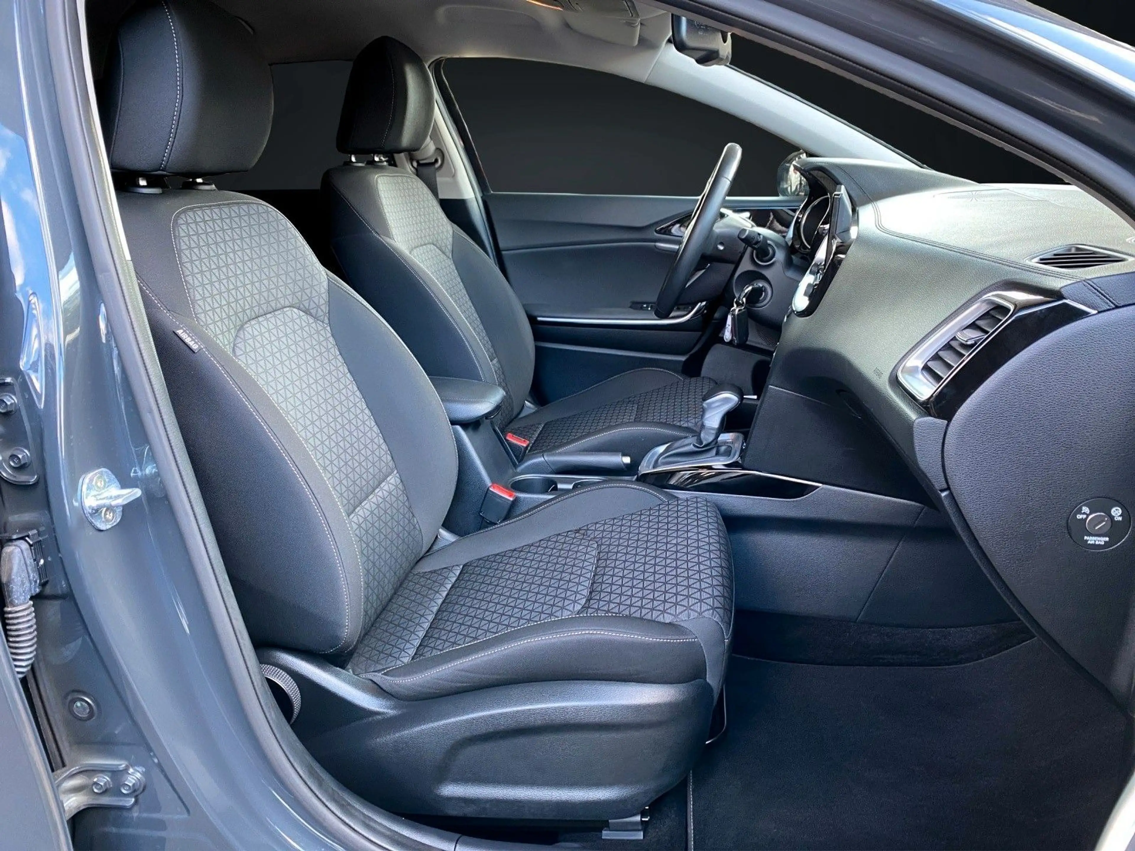 Kia Ceed / cee'd 1,4 VISION NAVI-KAMERA-AUTOMATIK — photo 13