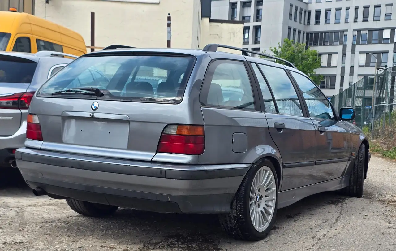 BMW 318i touring Automatik Tüv Neu, foto 2