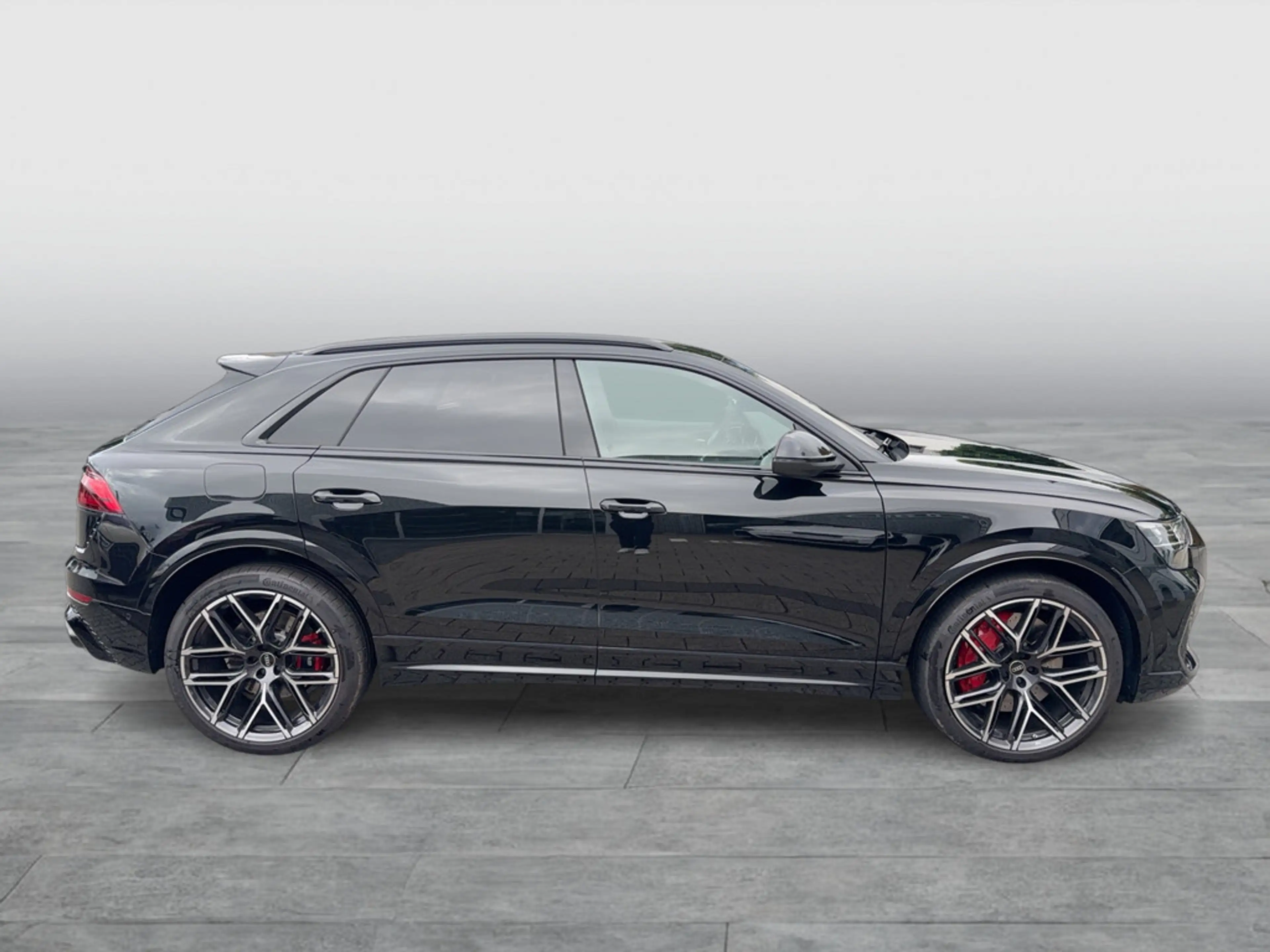 Audi RS Q8 — photo 7