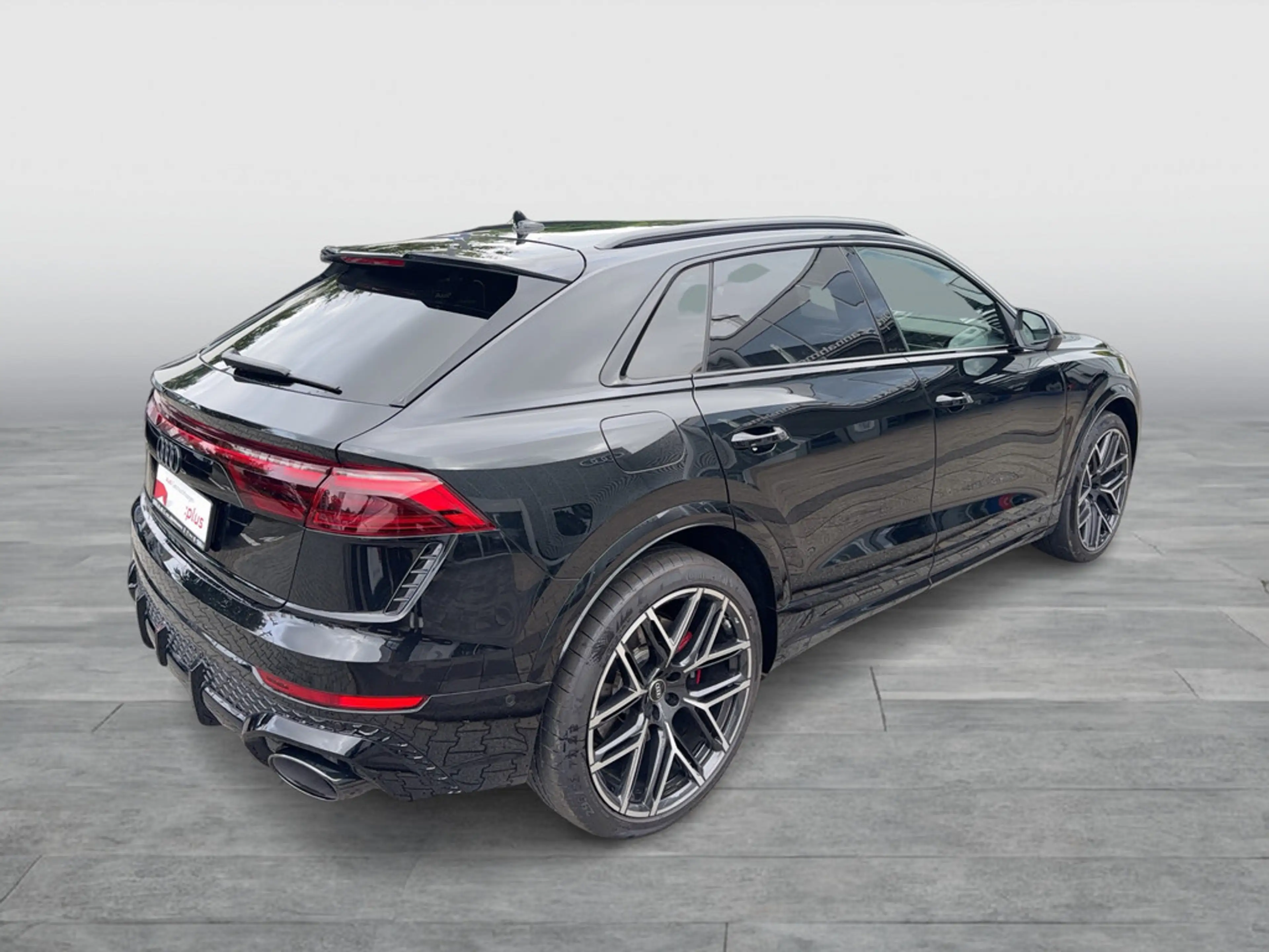Audi RS Q8 — photo 6