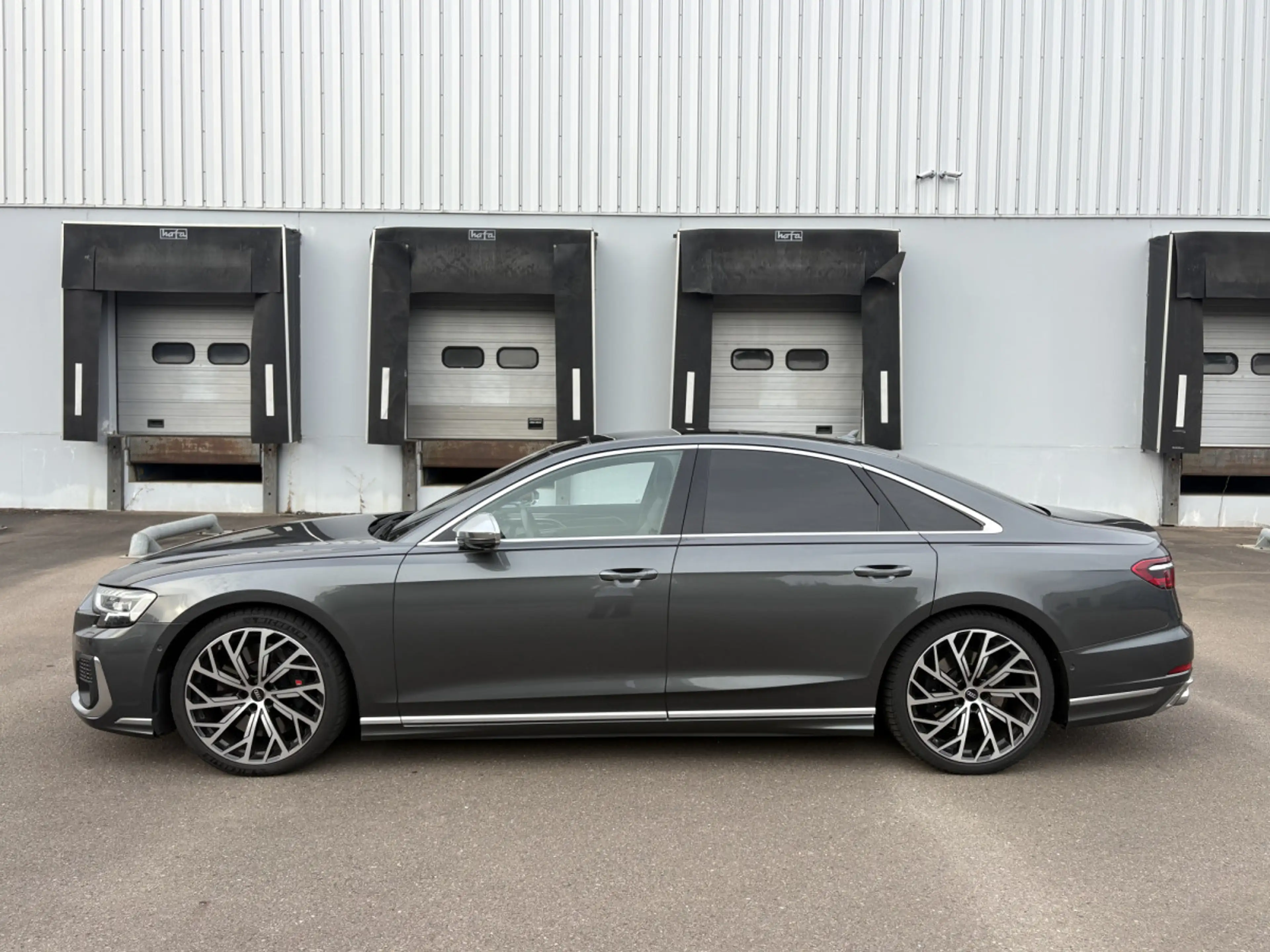 Audi S8 S8 V8 4.0 TFSI 571 TIPTRONIC 8 QUATTRO — photo 4