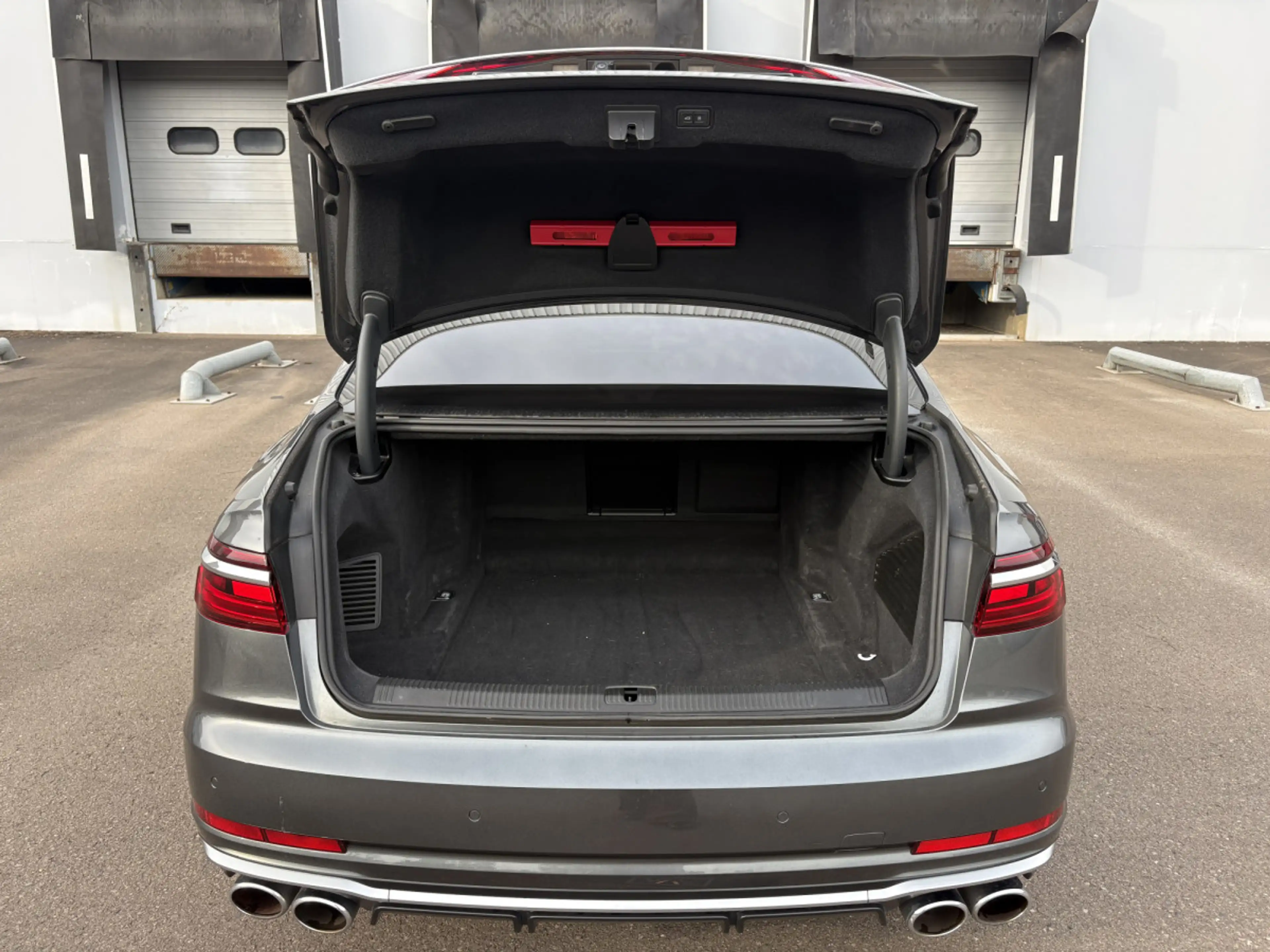 Audi S8 S8 V8 4.0 TFSI 571 TIPTRONIC 8 QUATTRO — photo 15