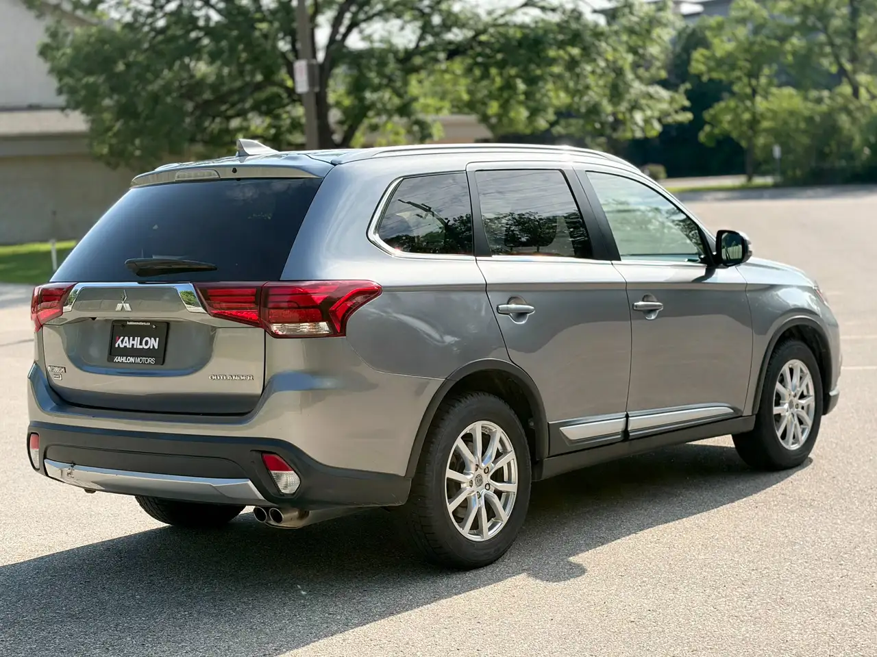 Mitsubishi Outlander снимка Mitsubishi Outlander
