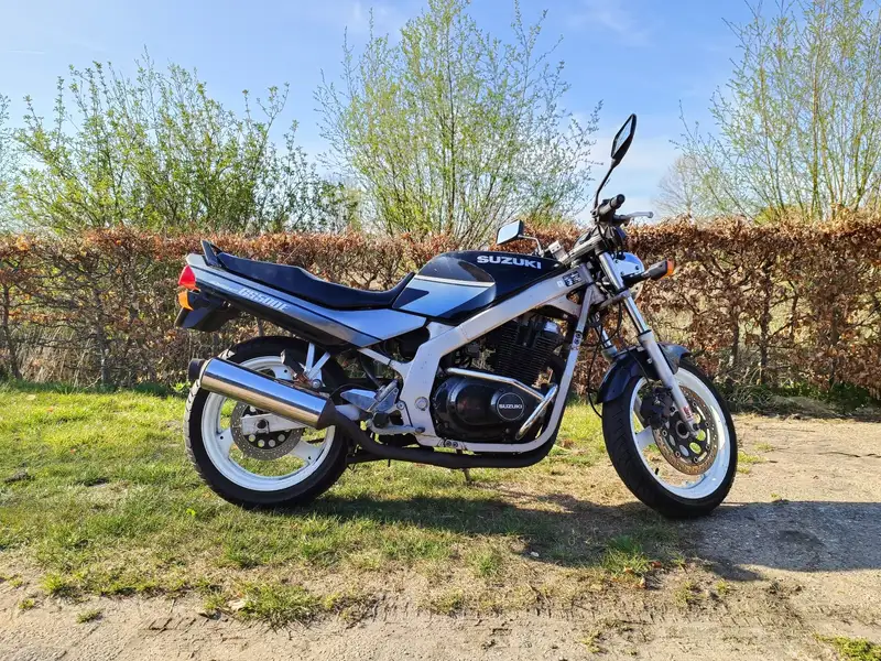 Suzuki GS 500