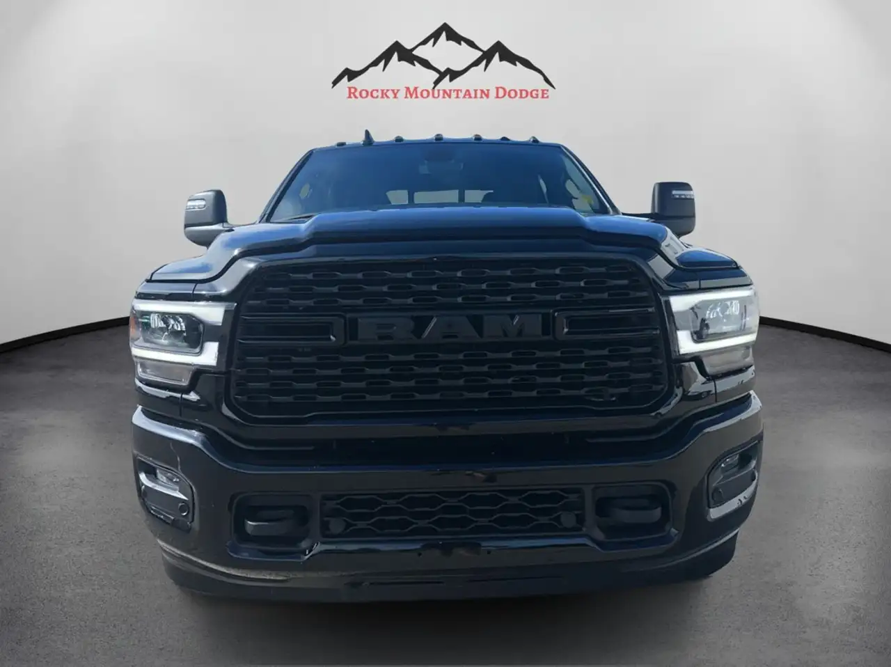 RAM 3500 снимка RAM 3500