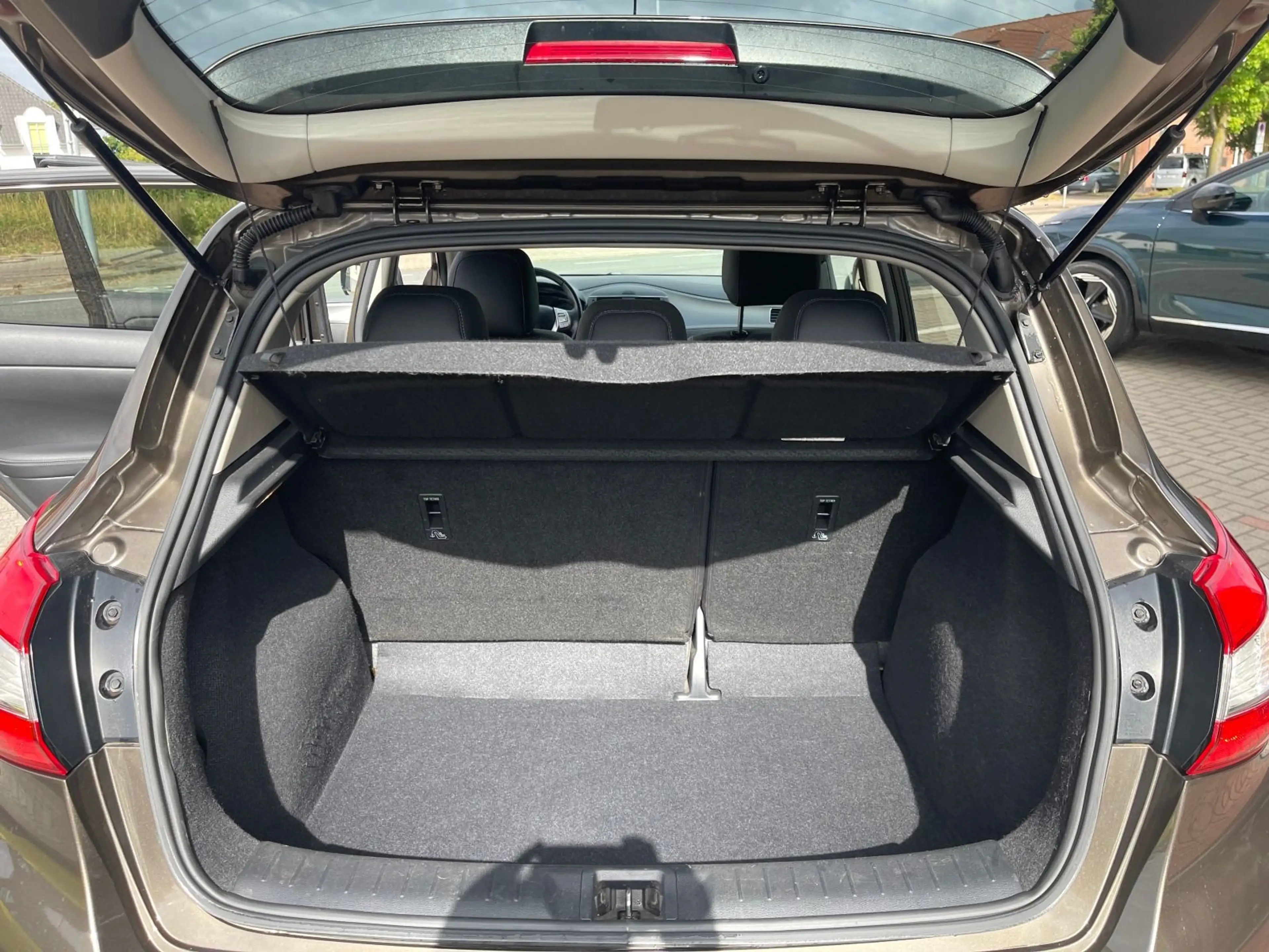 Nissan Pulsar 1.2 N-Connecta Navi/AHK/Allwetterreifen — photo 12