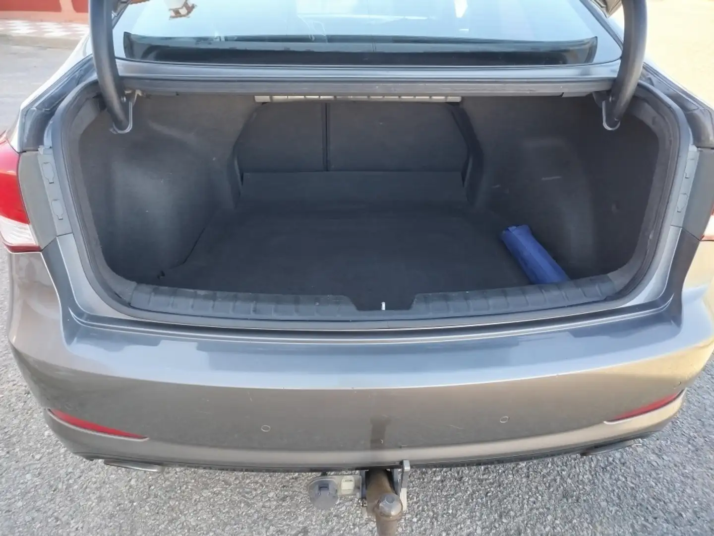 Hyundai i40 CW 1.7CRDI Style Gris - 2