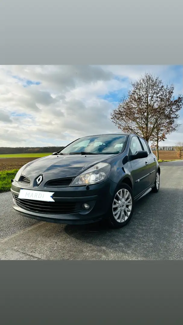 Renault Clio - 2