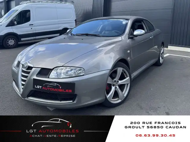 Alfa Romeo GT 1.9 JTD170 Multijet Q2