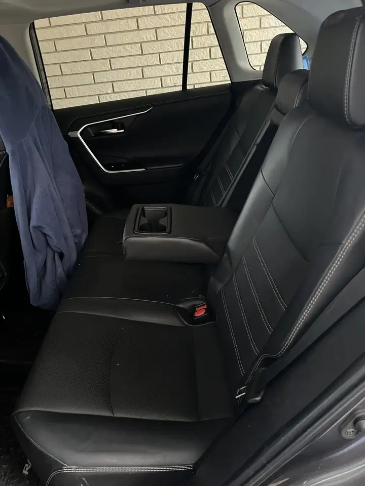 Toyota RAV 4 снимка Toyota RAV 4