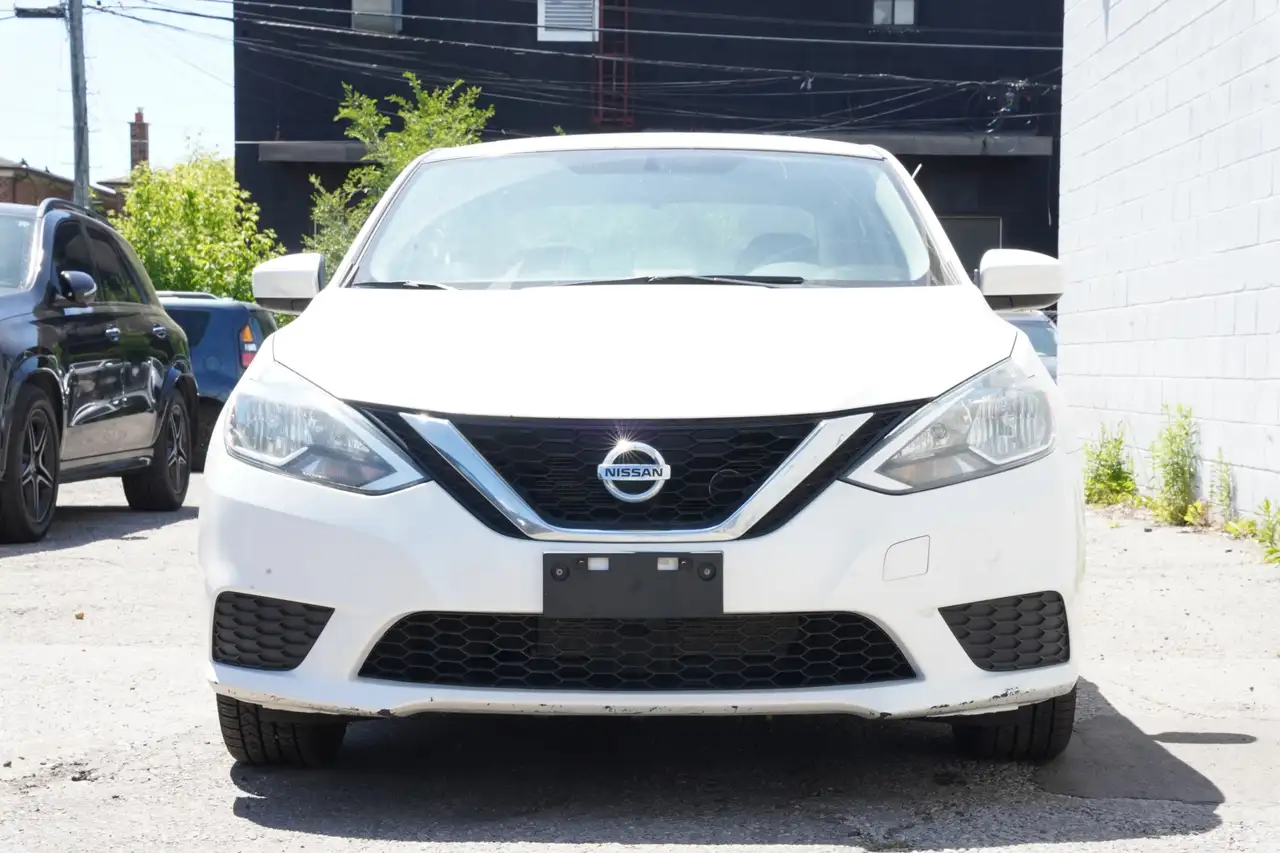 Nissan Sentra fotografie Nissan Sentra