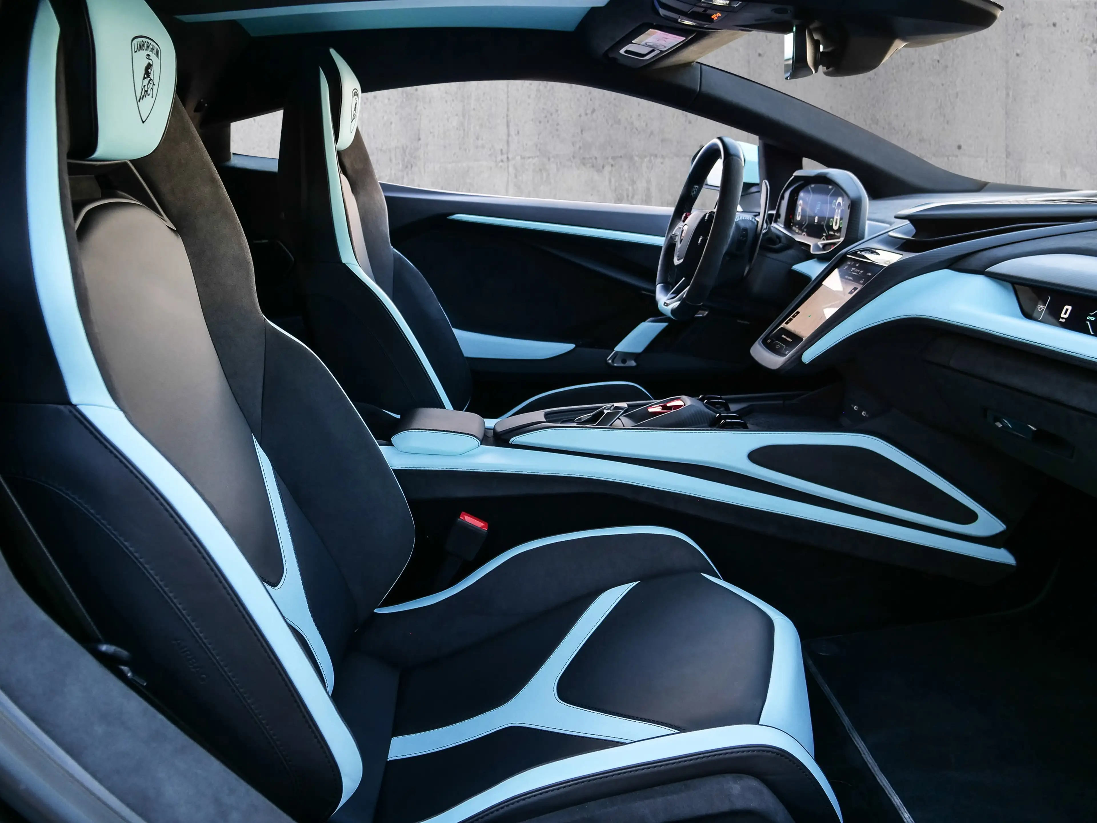 Lamborghini Revuelto Celeste Fedra, Passenger Display — photo 6