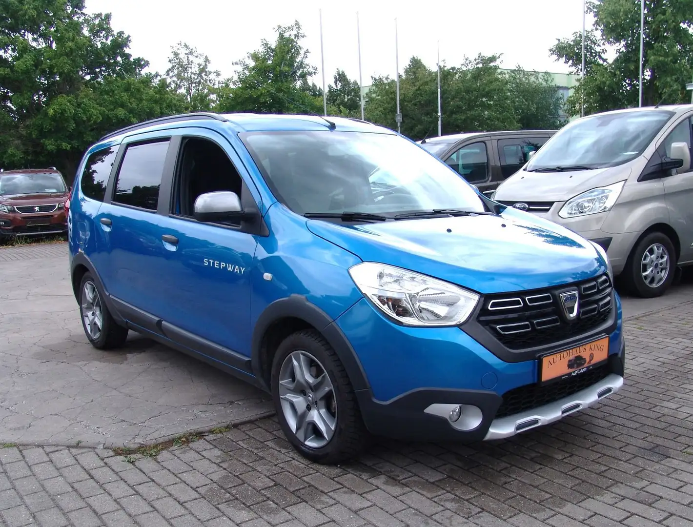 Dacia Lodgy Stepway-7Sit/NAVI/ Blau - 1