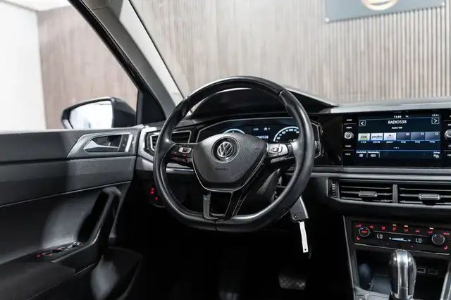 Volkswagen Polo view 11