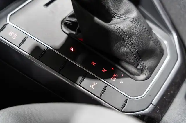 Volkswagen Polo view 23