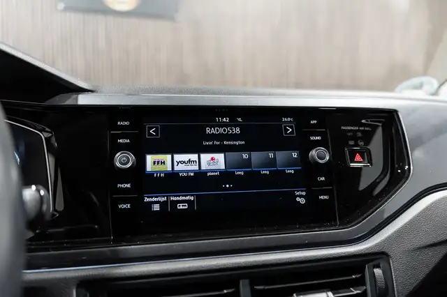 Volkswagen Polo view 28