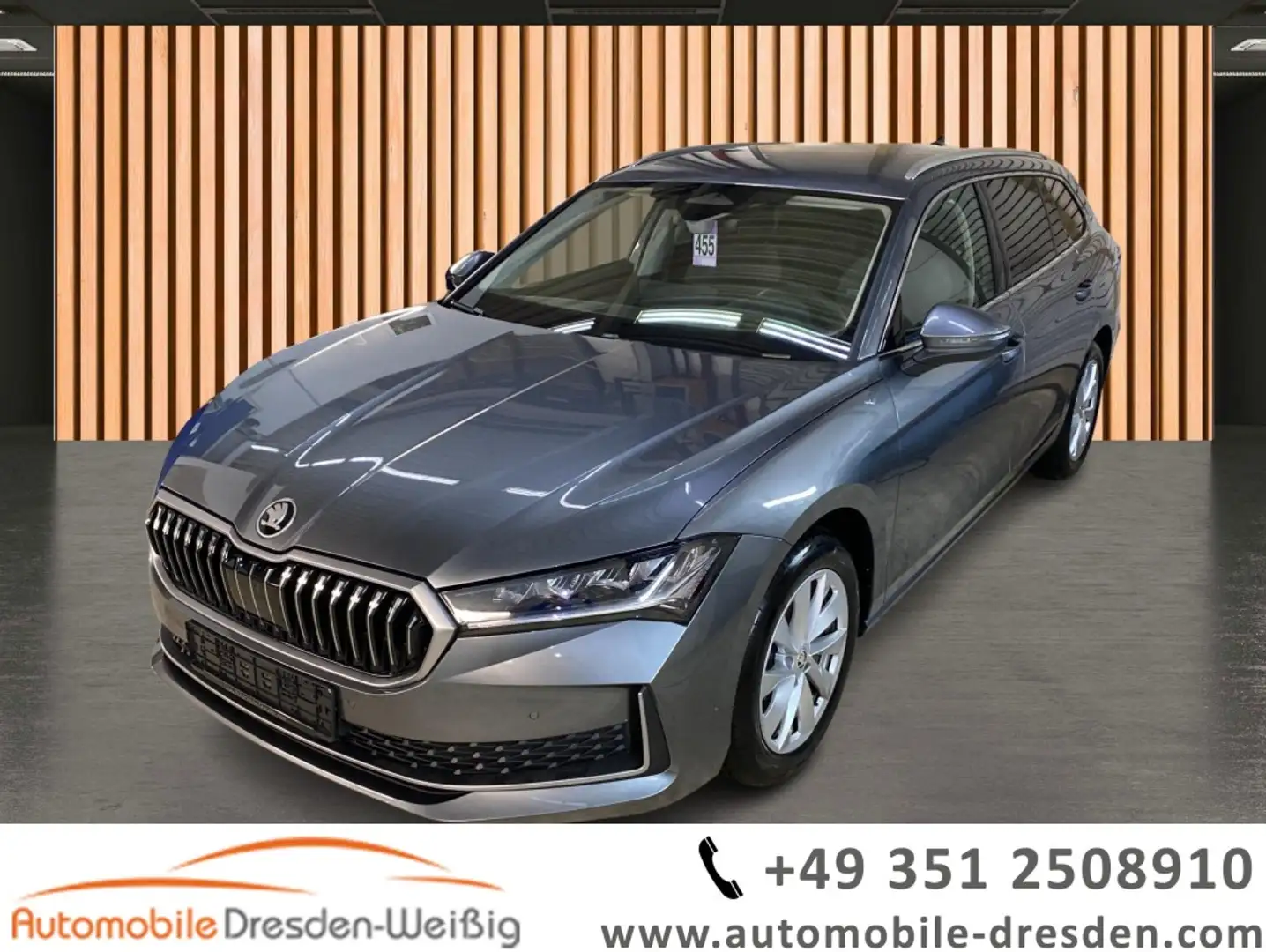 Skoda Superb Combi 1.5 TSI DSG Selection*Navi*ACC*LED* Grau - 1