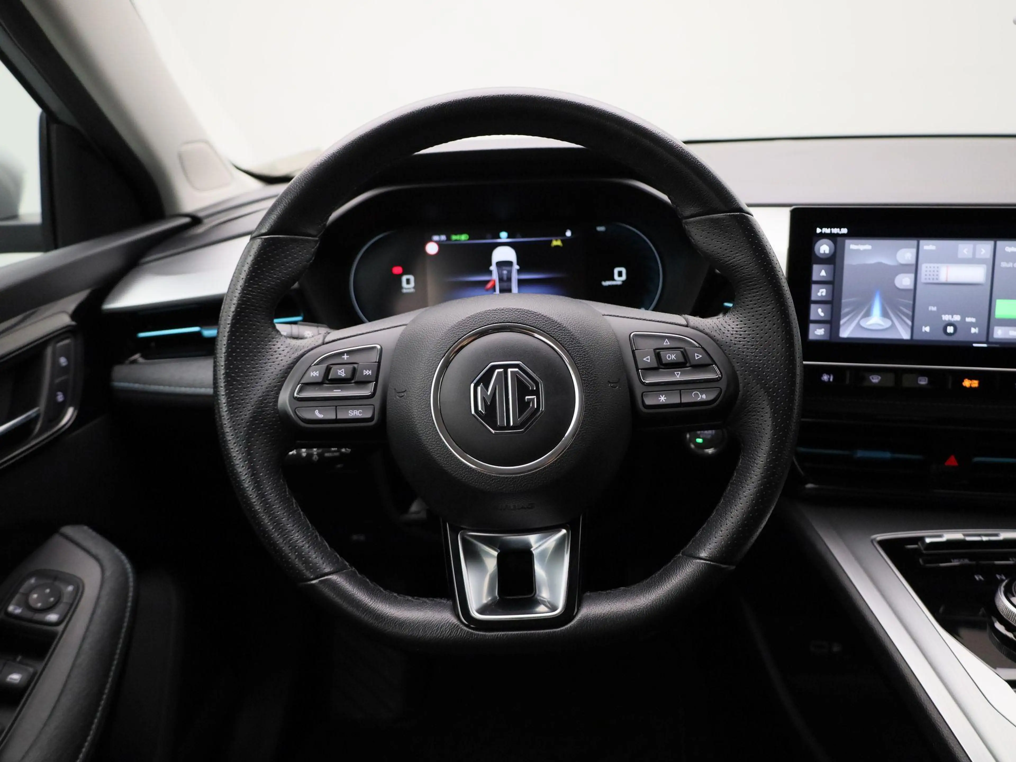 MG MG5 Electric Long Range Luxury 61 kWh | Leder | Navi | — photo 9