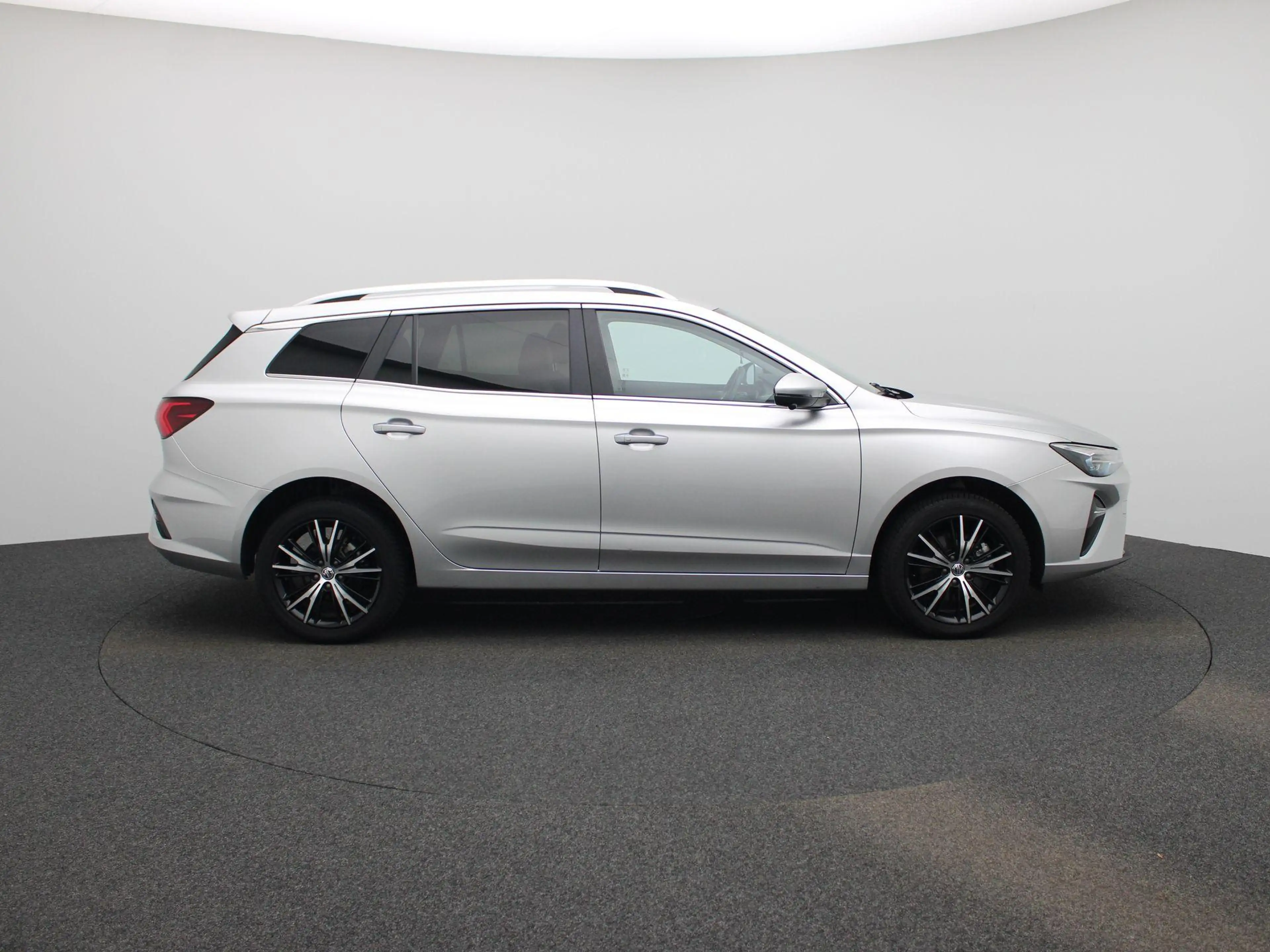 MG MG5 Electric Long Range Luxury 61 kWh | Leder | Navi | — photo 8