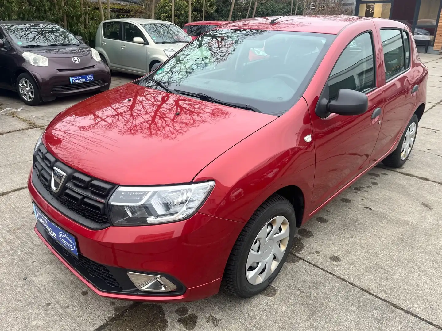 Dacia Sandero II Essentiel. 1HAND Rot - 1