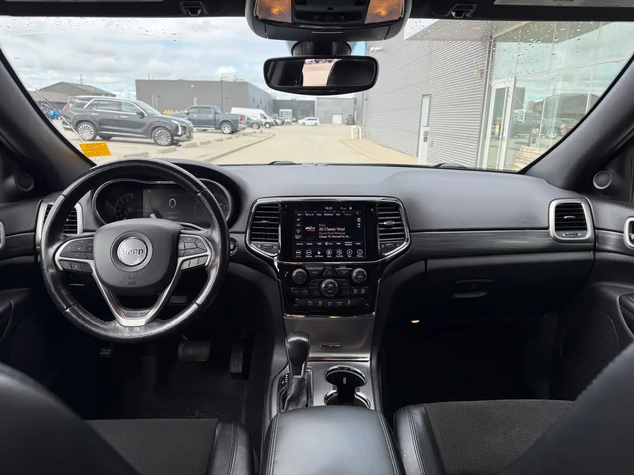Jeep Grand Cherokee снимка Jeep Grand Cherokee