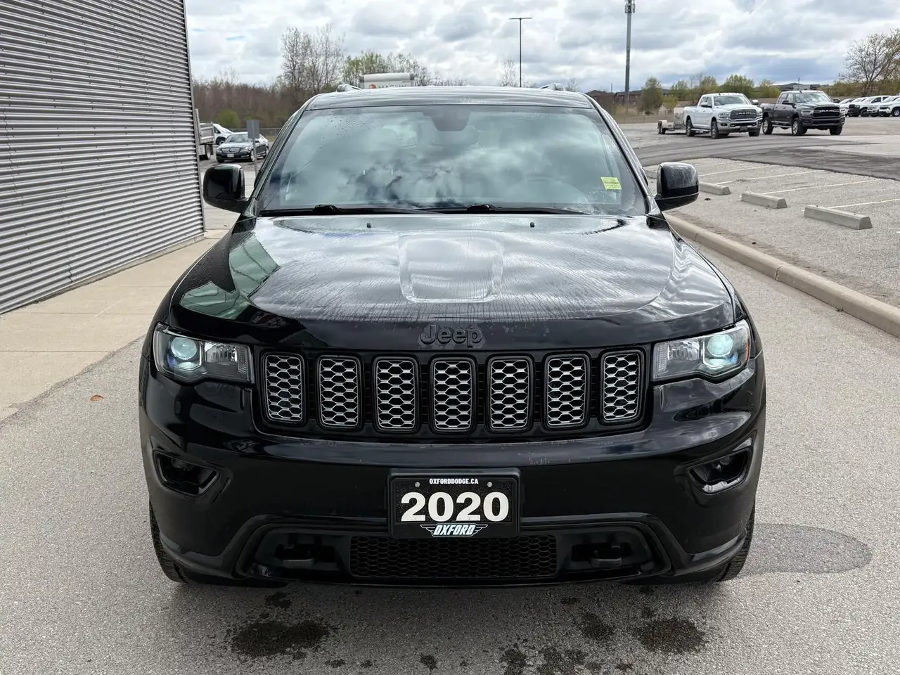 Jeep Grand Cherokee снимка Jeep Grand Cherokee