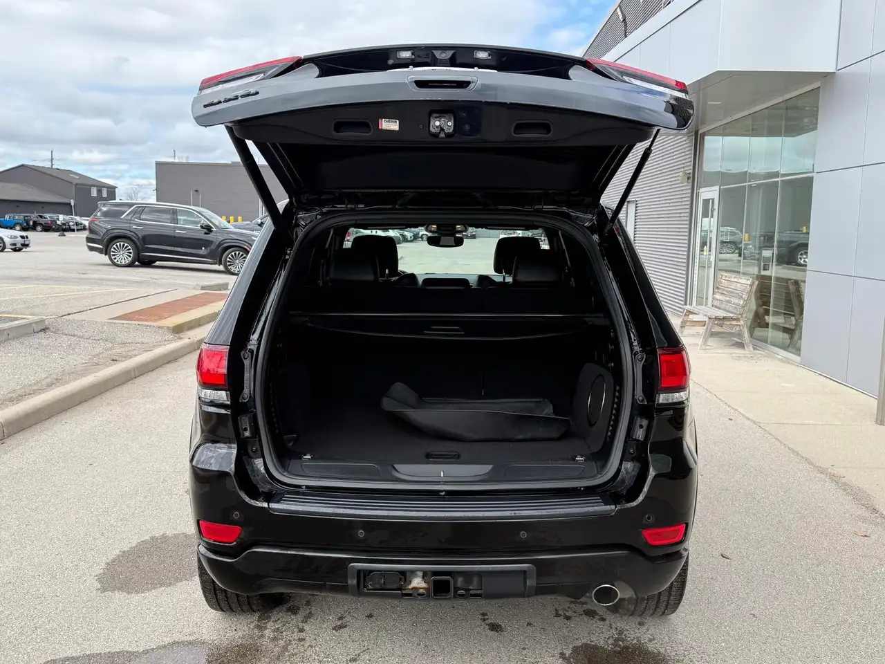 Jeep Grand Cherokee снимка Jeep Grand Cherokee