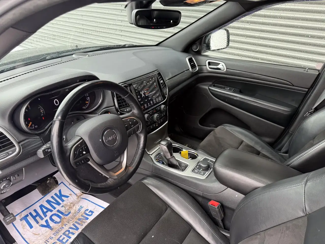 Jeep Grand Cherokee снимка Jeep Grand Cherokee