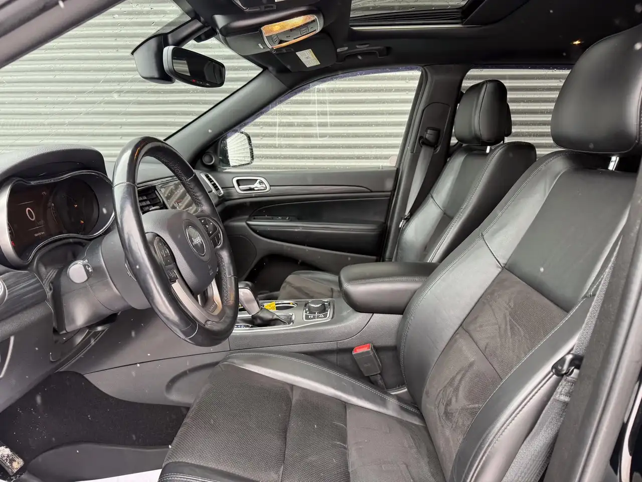 Jeep Grand Cherokee снимка Jeep Grand Cherokee