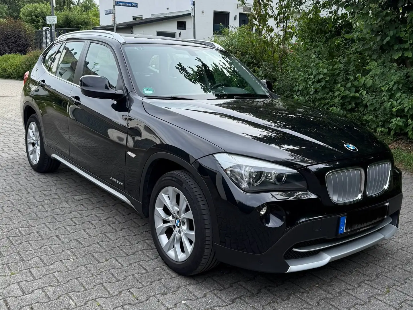 BMW X1 X Drive 23 d E84 Black - 1