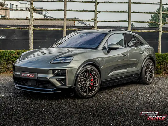 Porsche Macan TURBO | Burmester | Luchtvering | Pano | 22inch RS