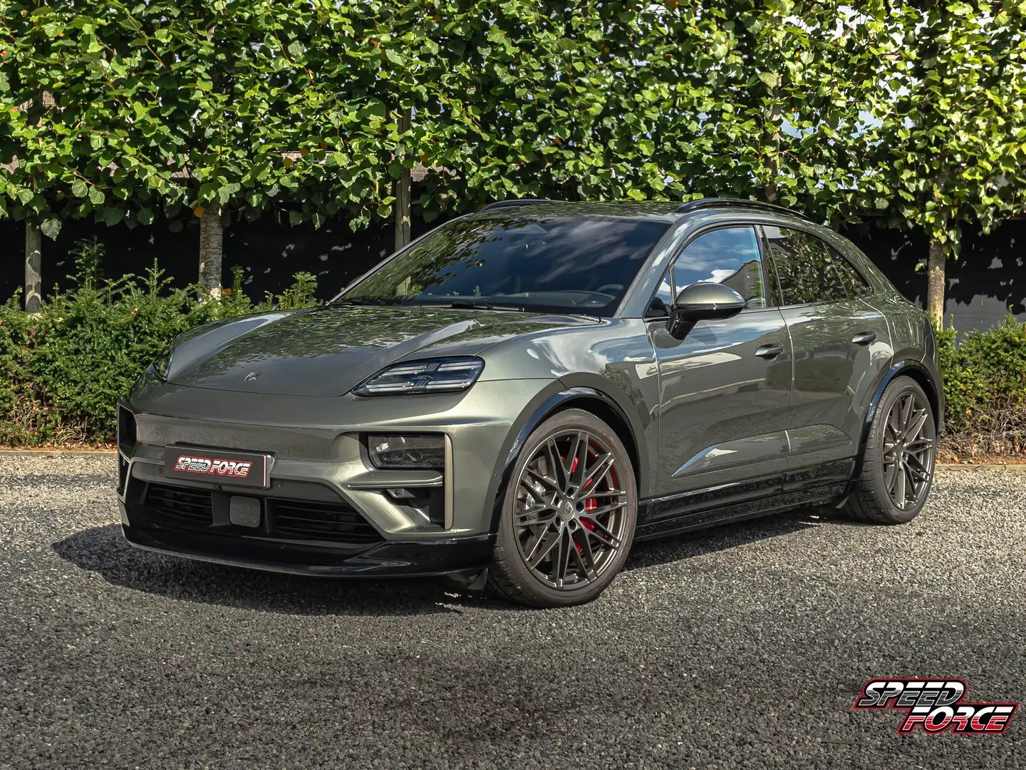 Porsche Macan TURBO | Burmester | Luchtvering | Pano | 22inch RS Verde - 1
