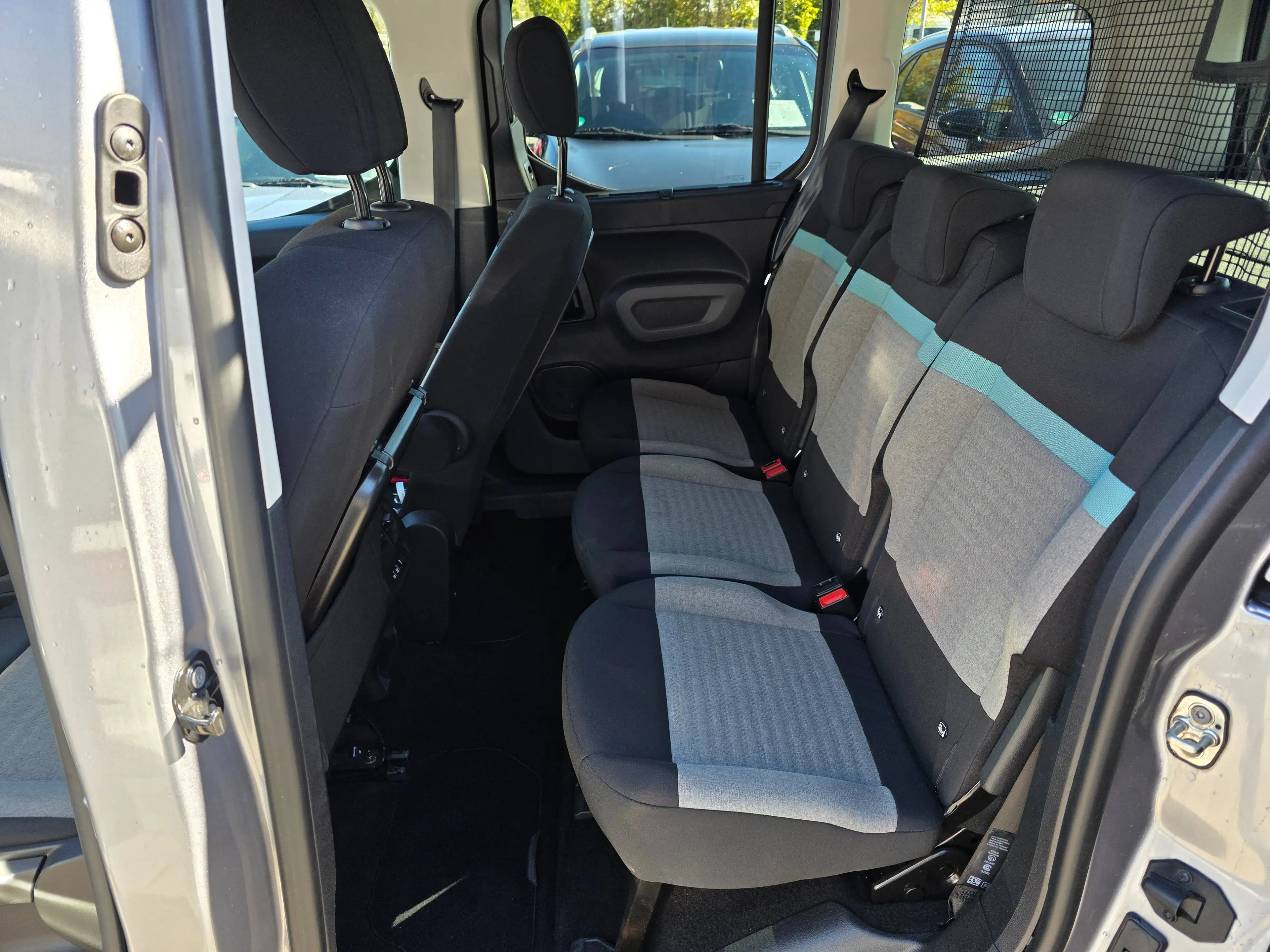 Citroen Berlingo Berlingo Kombi 5-Türer M PureTech 130 FEEL/Autom./Sitzh/2.Ha/ — photo 10