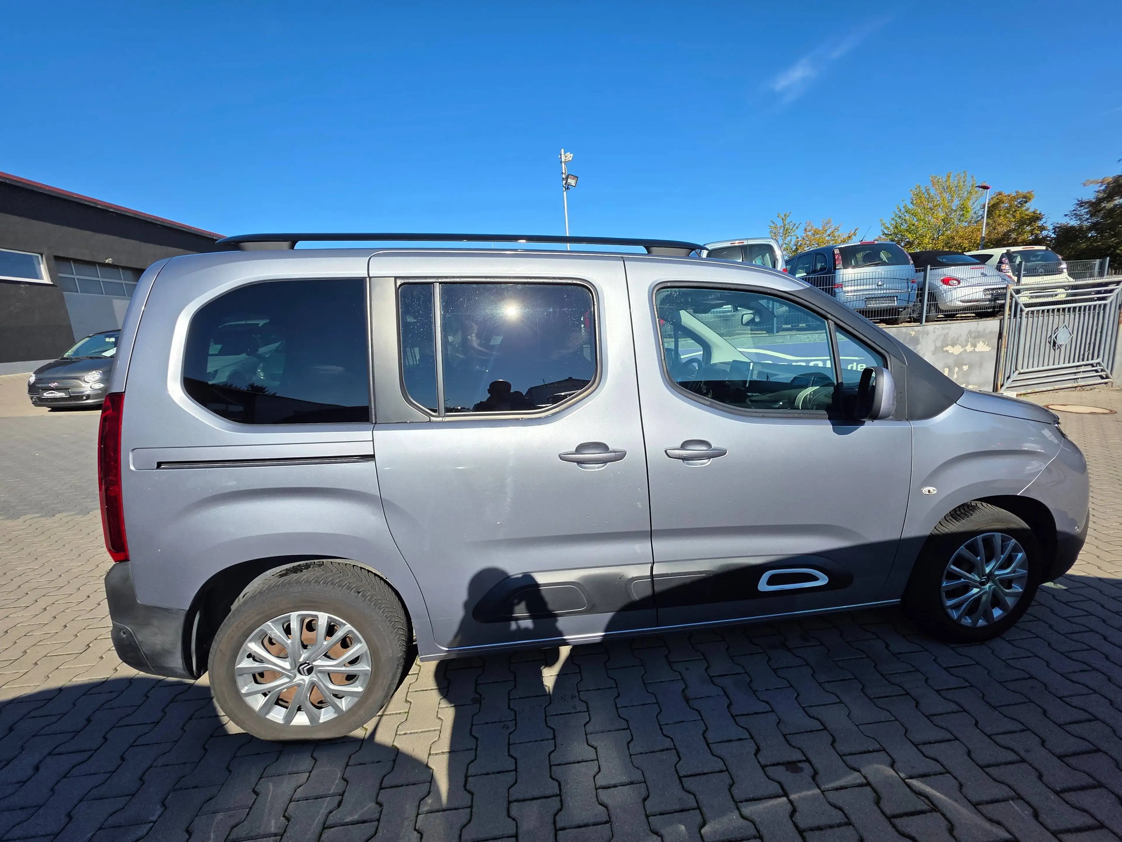 Citroen Berlingo Berlingo Kombi 5-Türer M PureTech 130 FEEL/Autom./Sitzh/2.Ha/ — photo 4
